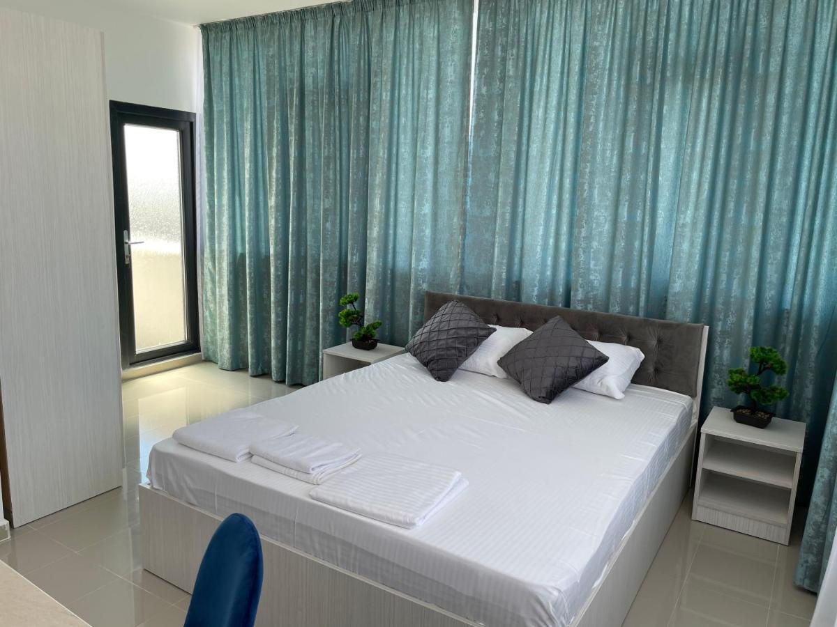 Aquazure Studio Residence Navodari Luaran gambar
