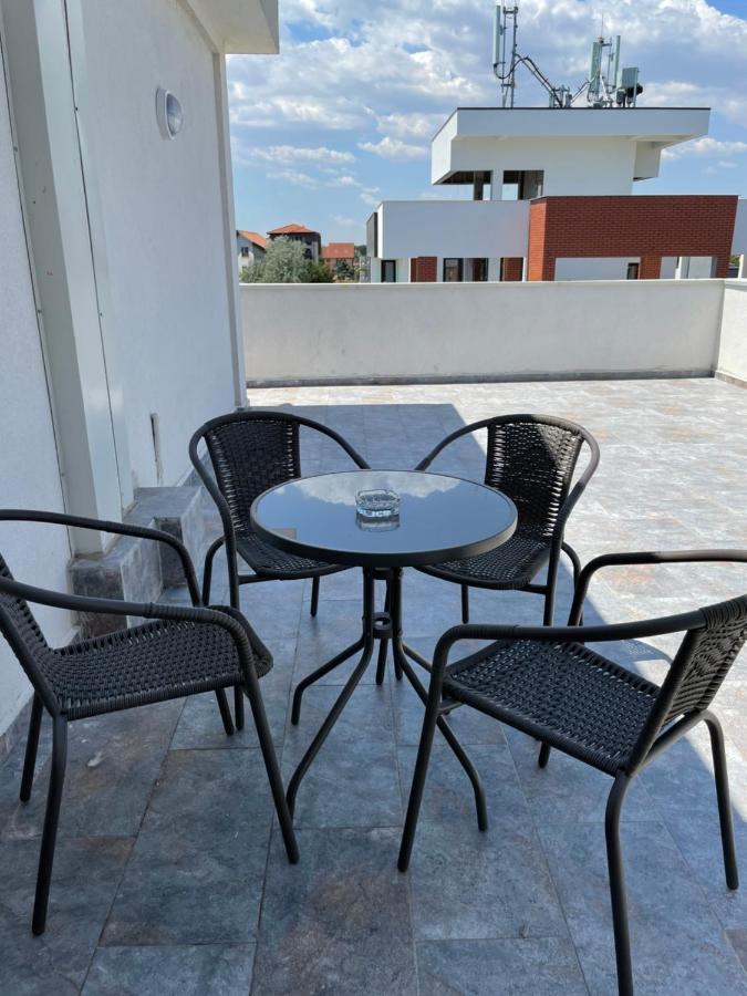 Aquazure Studio Residence Navodari Luaran gambar